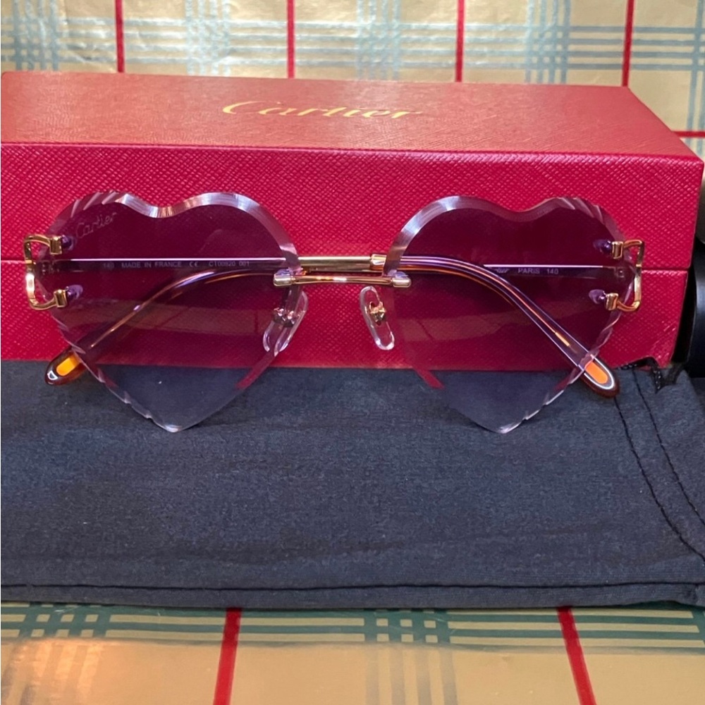 DO NOT BUY PENDING FOR ERIKA CARTIER BIG C HEART 💜 SHAPED SUNGLASSES - Picture 4 of 5